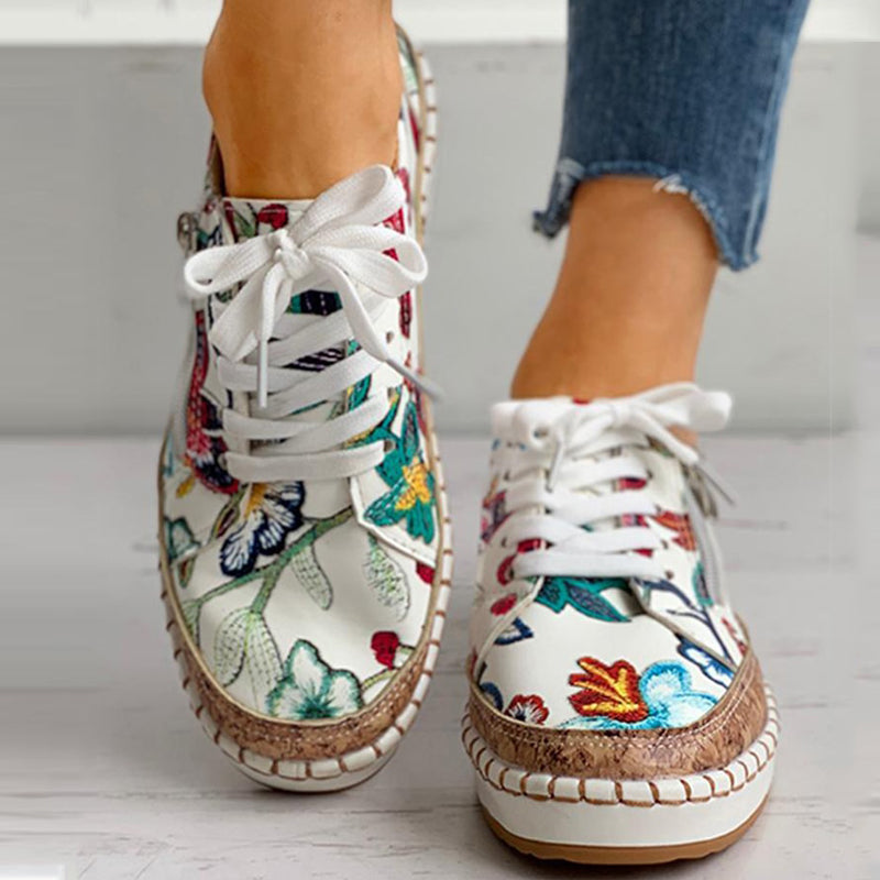 L'AURABLEND VIBRANT FLORAL SNEAKER